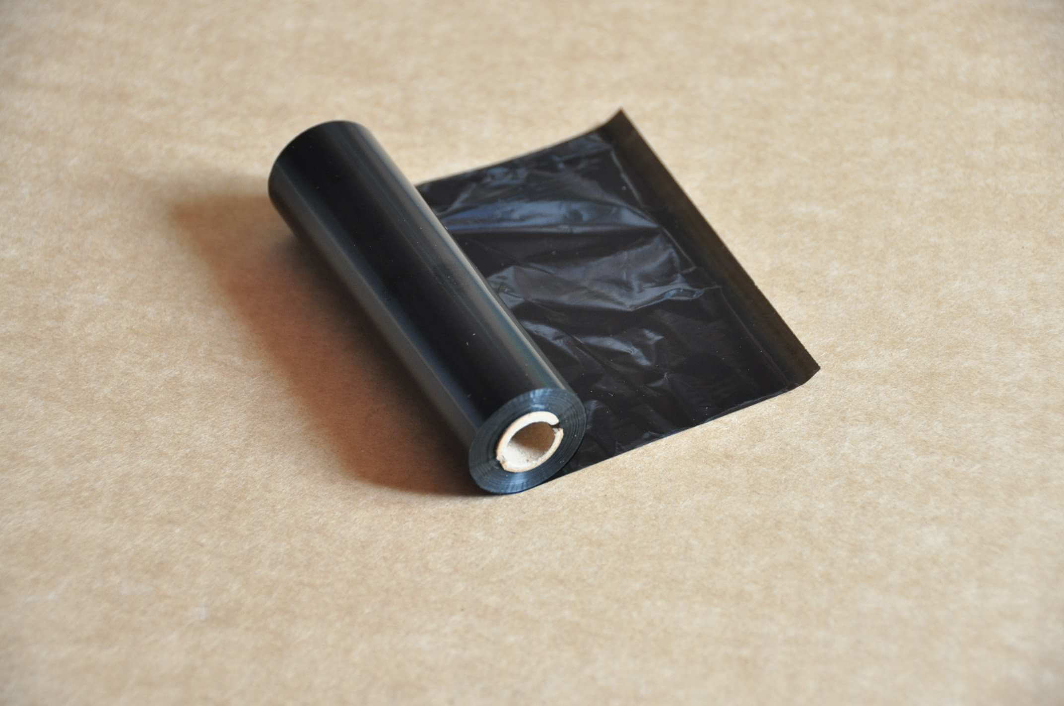 Resin thermal transfer ribbon